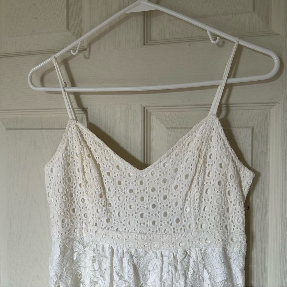 White lace eyelet dress - Picture 8 of 10